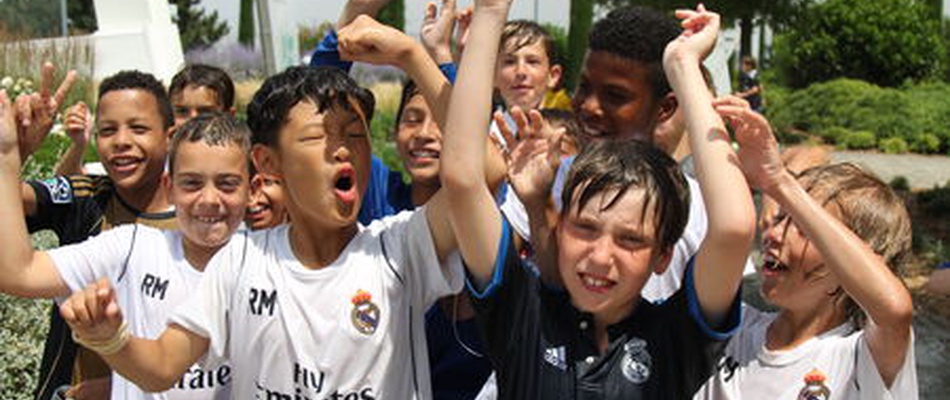 CAMPUS EXPERIENCE CAMP FUNDACIÓN REAL MADRID (2 отдельных дня) Magic Natura Animal, Waterpark Resort Бенидорме CAMPUS EXPERIENCE CAMP FUNDACIÓN REAL MADRID (2 отдельных дня) Magic Natura Animal, Waterpark Resort Бенидорме
